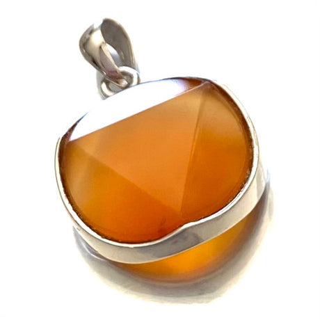 A Carnelian Faceted Star of David Cut Pendant 15mm with 925 Sterling Silver 1 Count